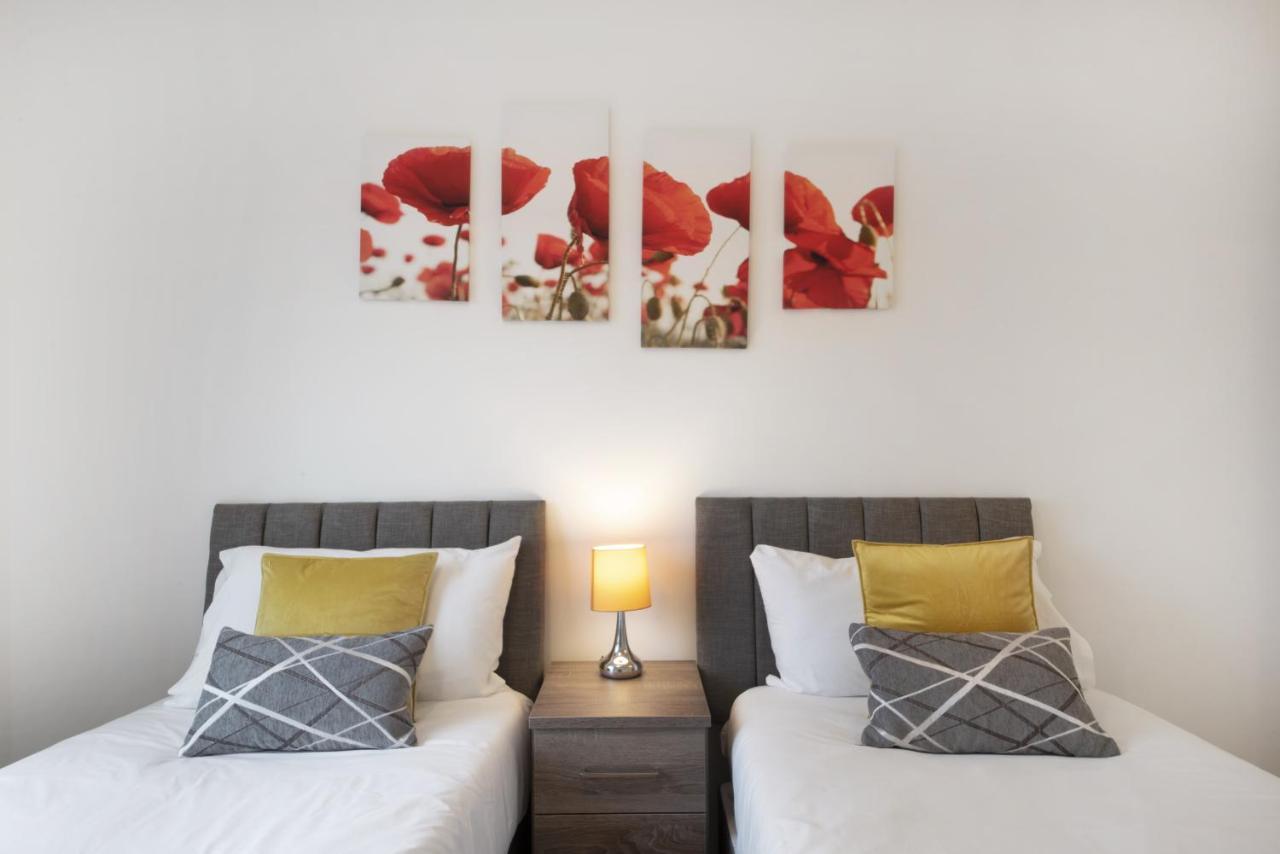 K Suites - Town Centre Hatfield ハットフィールド エクステリア 写真