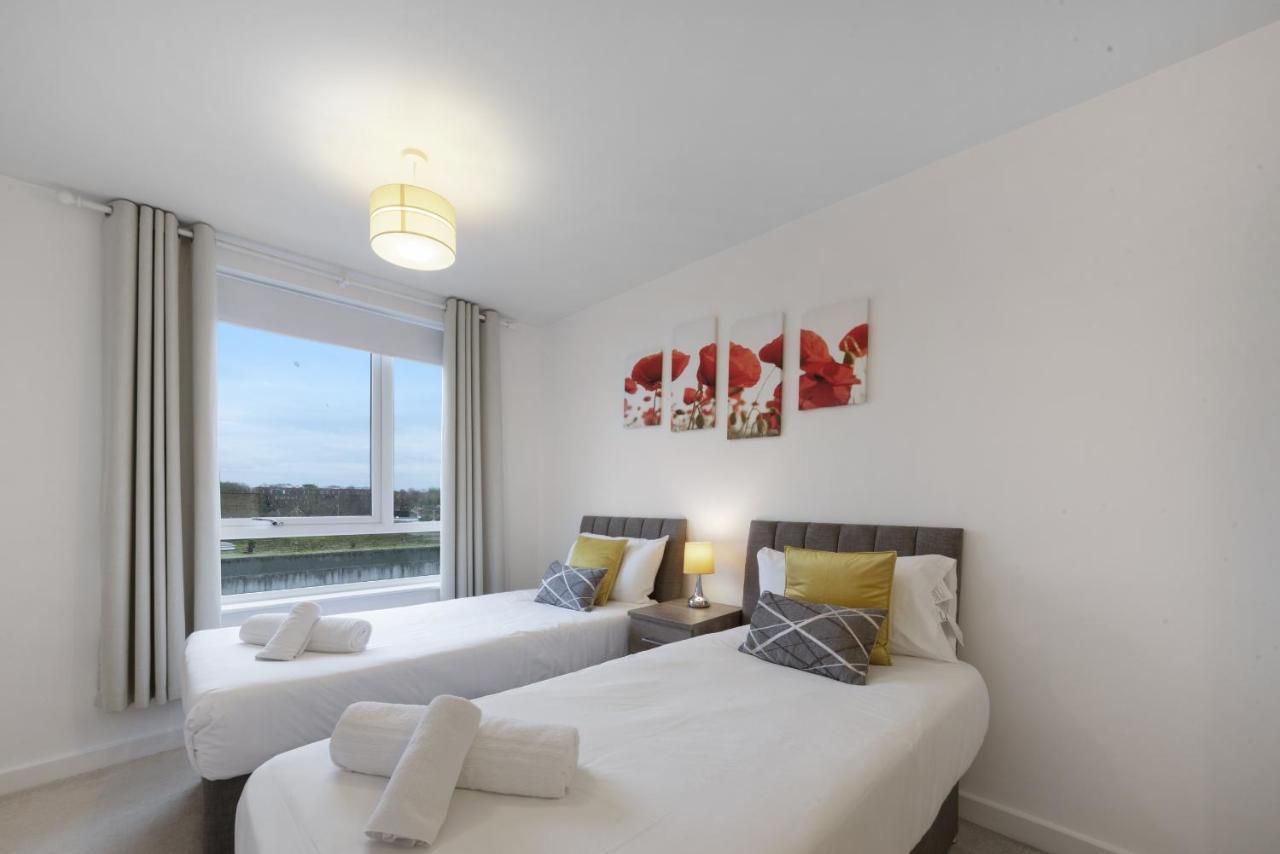 K Suites - Town Centre Hatfield ハットフィールド エクステリア 写真