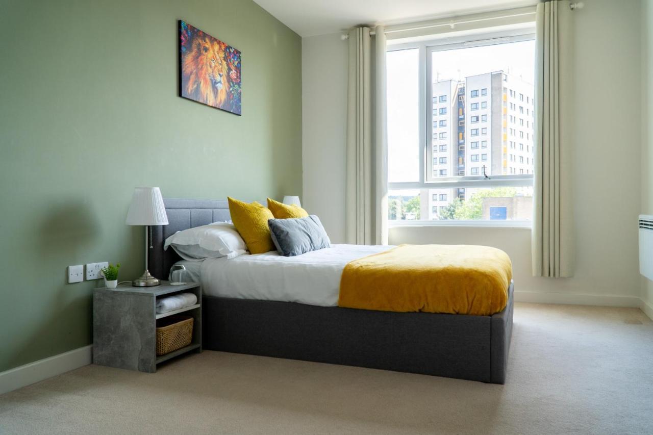 K Suites - Town Centre Hatfield ハットフィールド エクステリア 写真